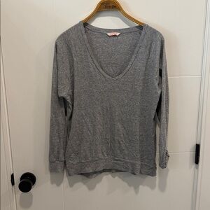 TNA Heather Gray Ribbed Tee with Coral Logo Tag size medium